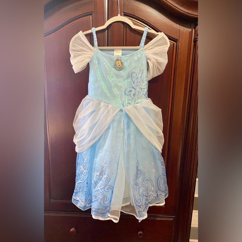 Disney Cinderella Girl’s Dress / Costume Size 7/8
